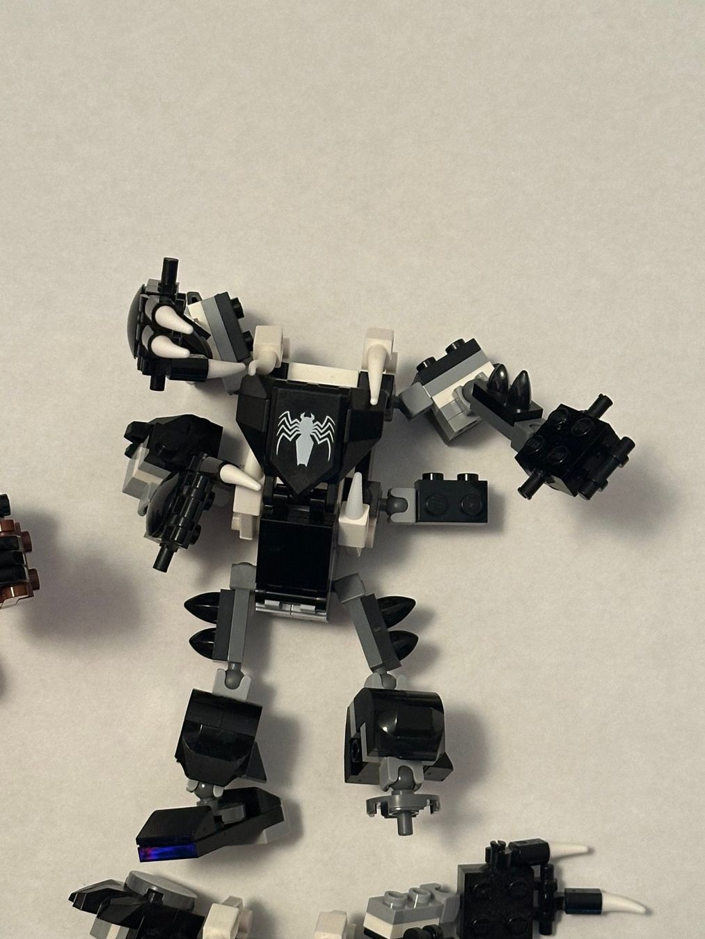 Lego Kit di costruzioni: LEGO Marvel Mechs Bundle Hulkbuster + Verschiedene Roboter – Usato da Meierskappel venduto da mar_cw5 1