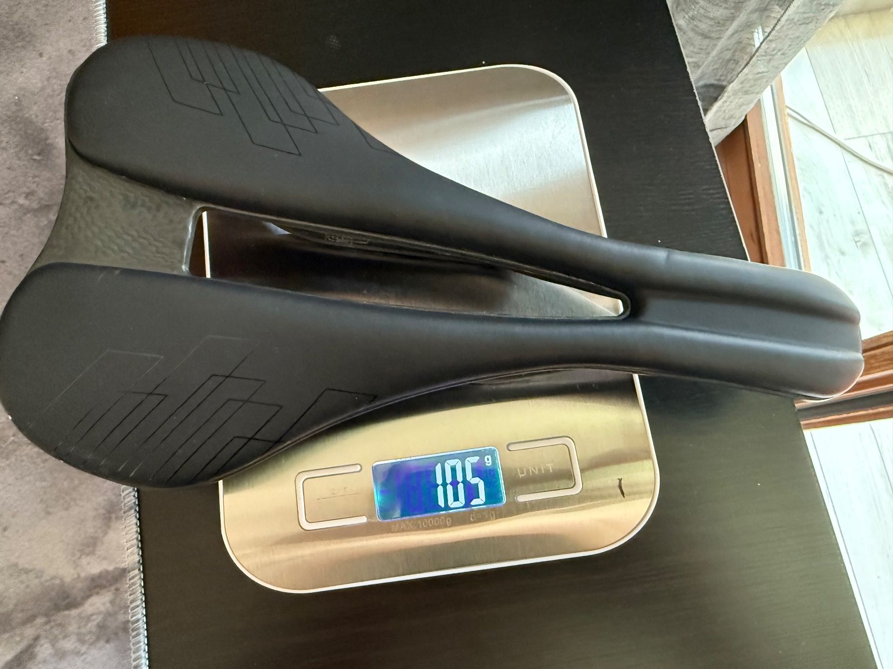 Ersatzteile: Carbon Velosattel 240x140 105g – Gebraucht aus Leysin von awo_cm7y 3