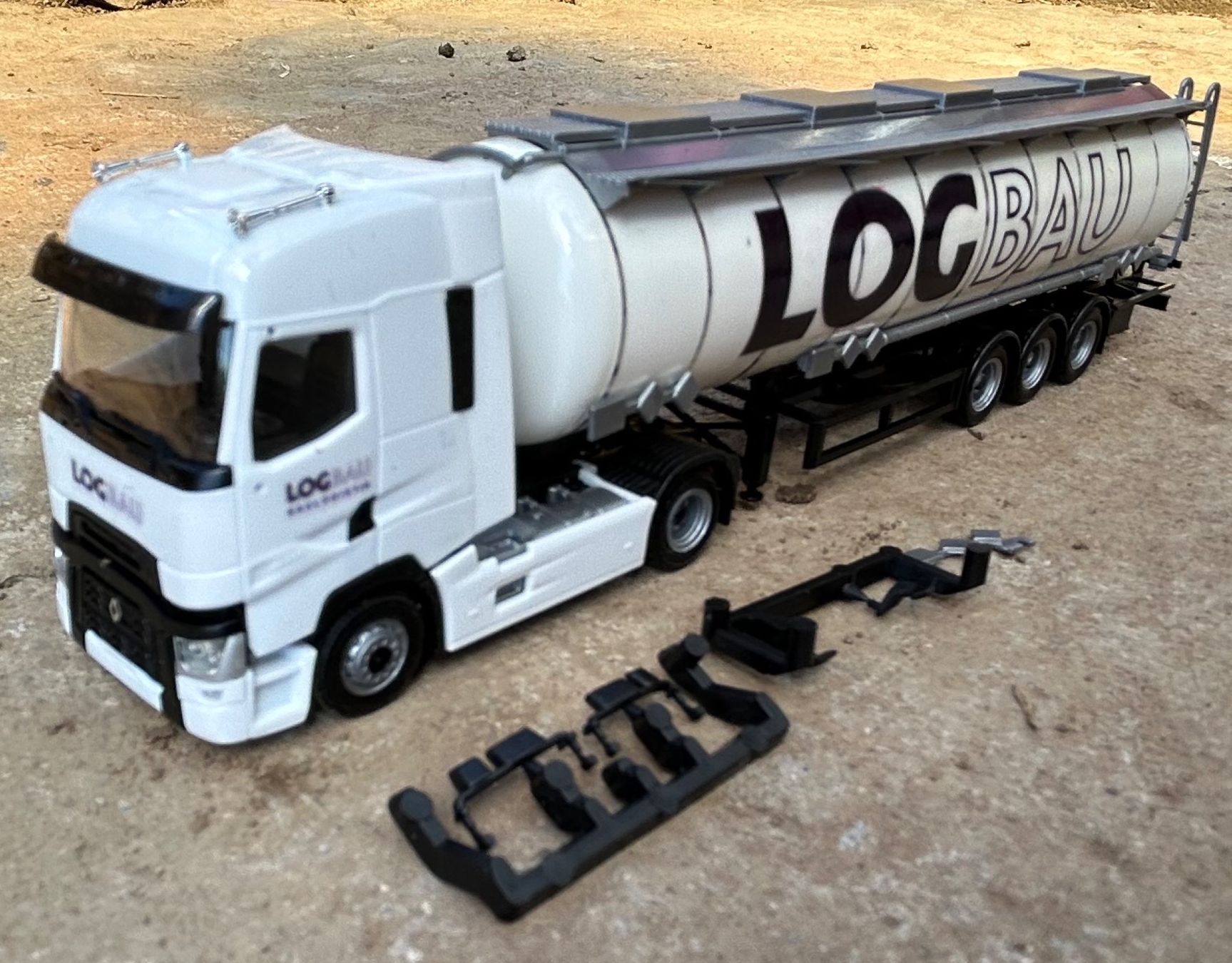 Herpa Modellautos: 1:87 Logbau AG Renault T TankSZ – Neu (gemäss Beschreibung) aus Belp von AEMA-Modellbau