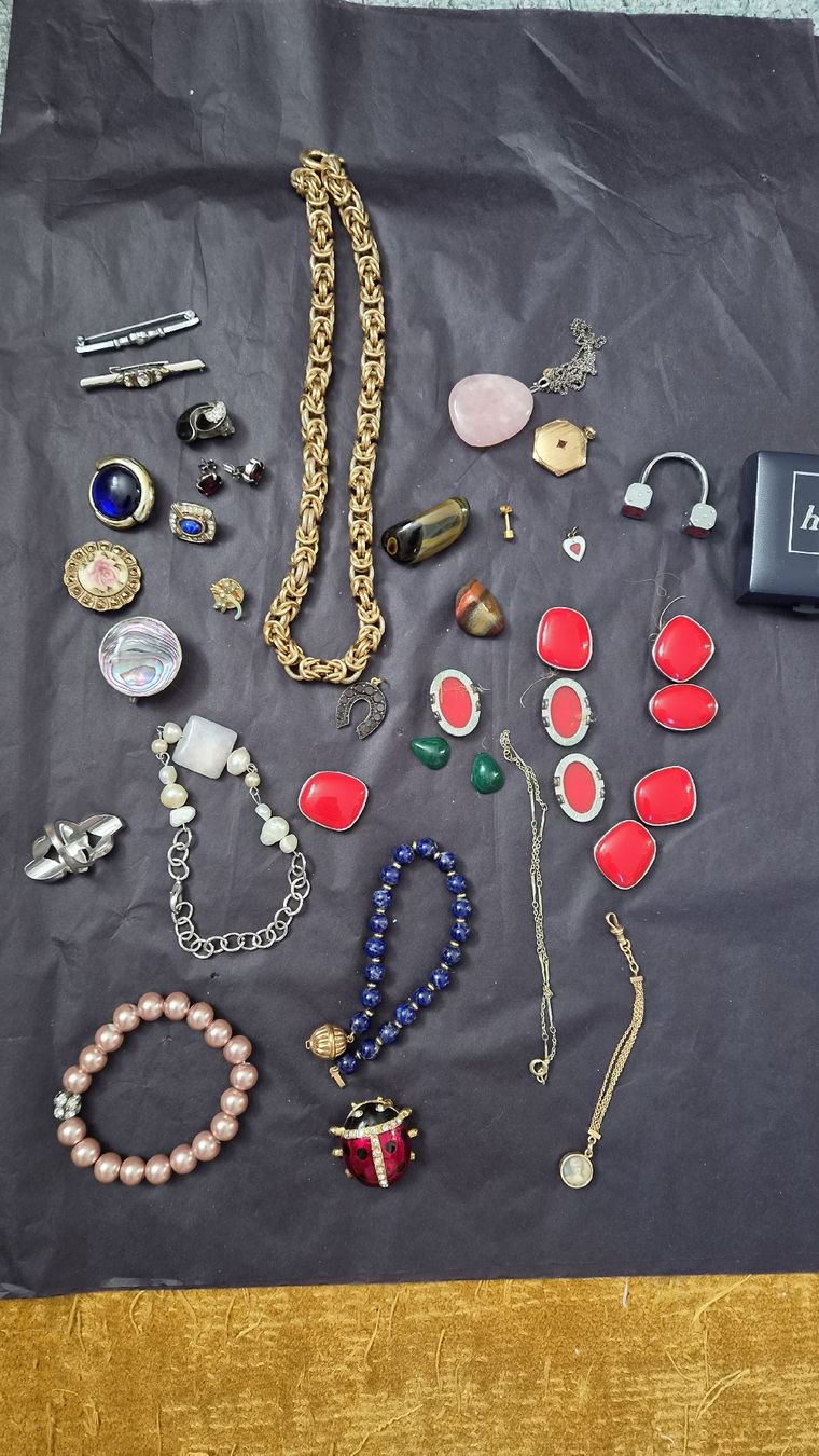 Autres bijoux: Schmuck Konvolut diverse – D'occasion à Kölliken par Upcycling-by-Mc-TAM