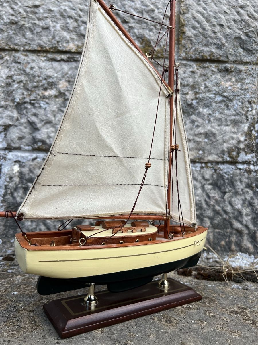 Kit di modellismo & Modellini statici: Segelschiff Modell  – Usato da Bern venduto da Findus101 1