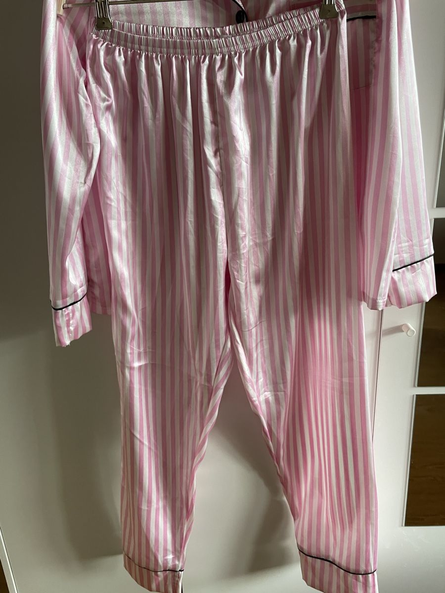 Negligees & Pigiami: Pyjama Satinoptik Gr. M/L – Nuovo (secondo la descrizione) da Münsingen venduto da Secondhand89 2