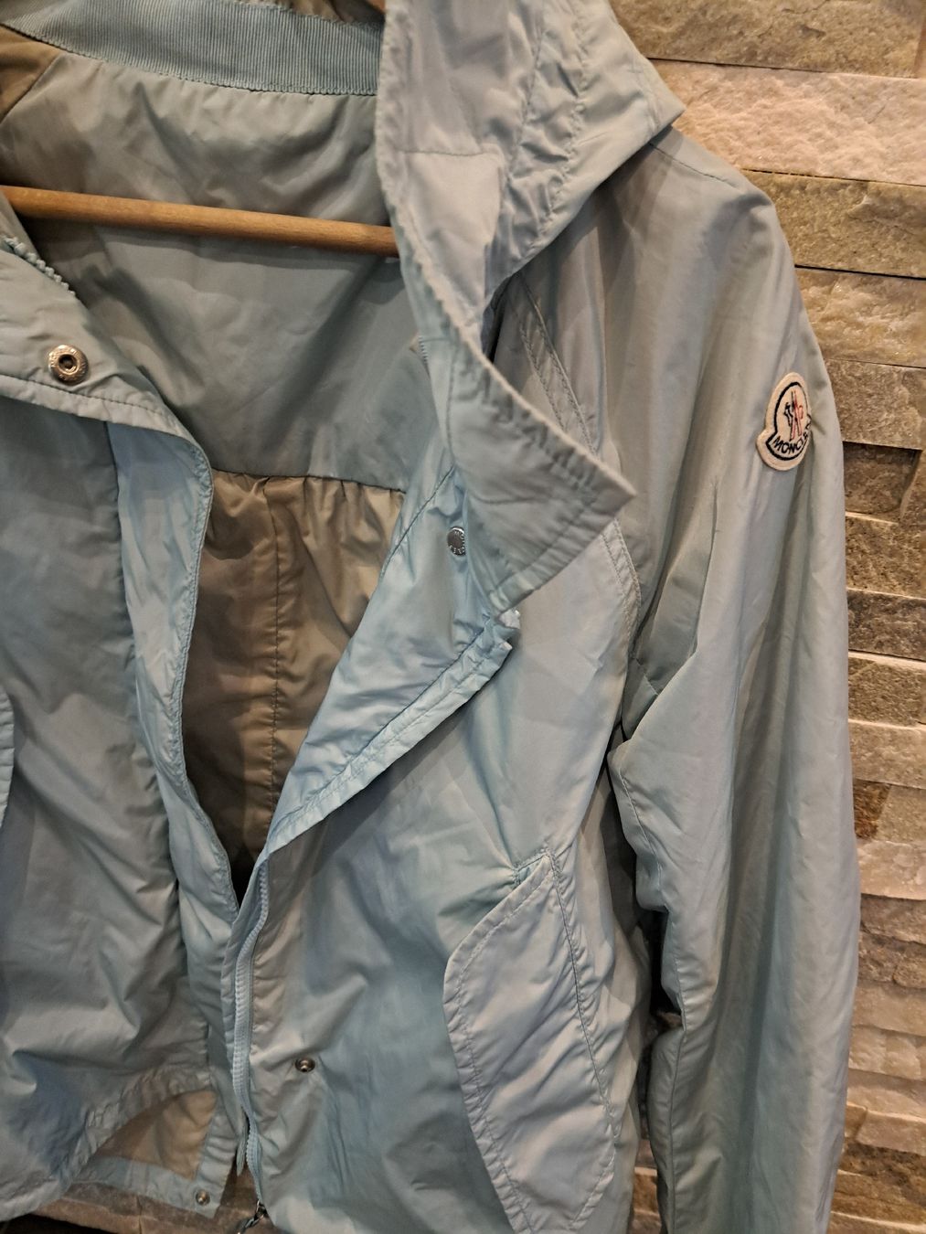Moncler Giacche & Cappotti: moncler jacke 164 wunderschöner glanz hellblau – Usato da bazenheid venduto da salerno007 1
