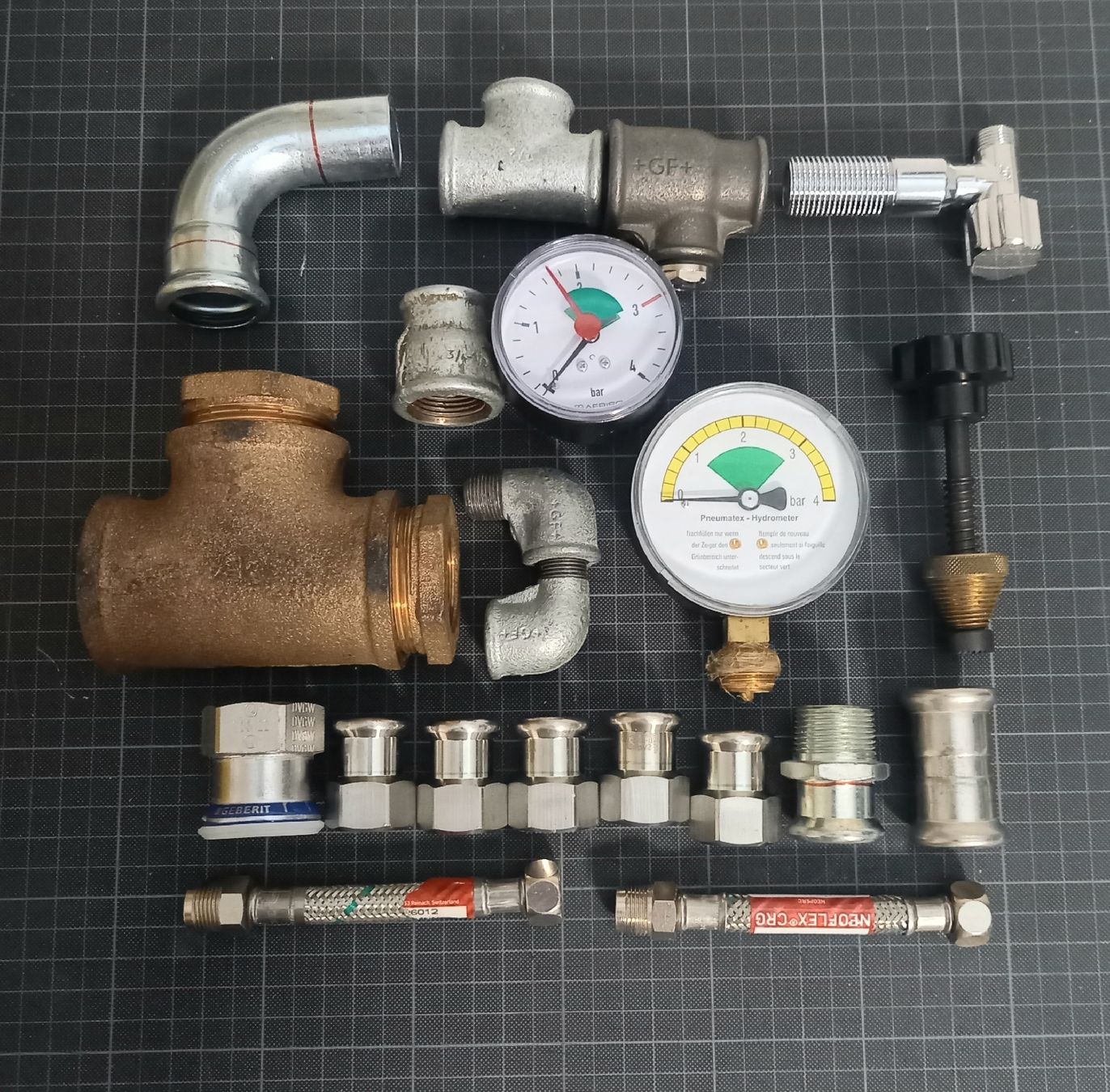Tous les outils: Assortimento idraulico. – Neuf (Voir description) à Minusio par epp_cty9