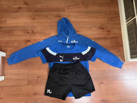 FC Regensdorf Puma Set Gr. M – Hoodie+Shirt+Shorts