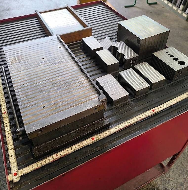 Autres pour métaux et serrurerie: Magnetplatten Sortiment – D'occasion à Arbon par millpoint