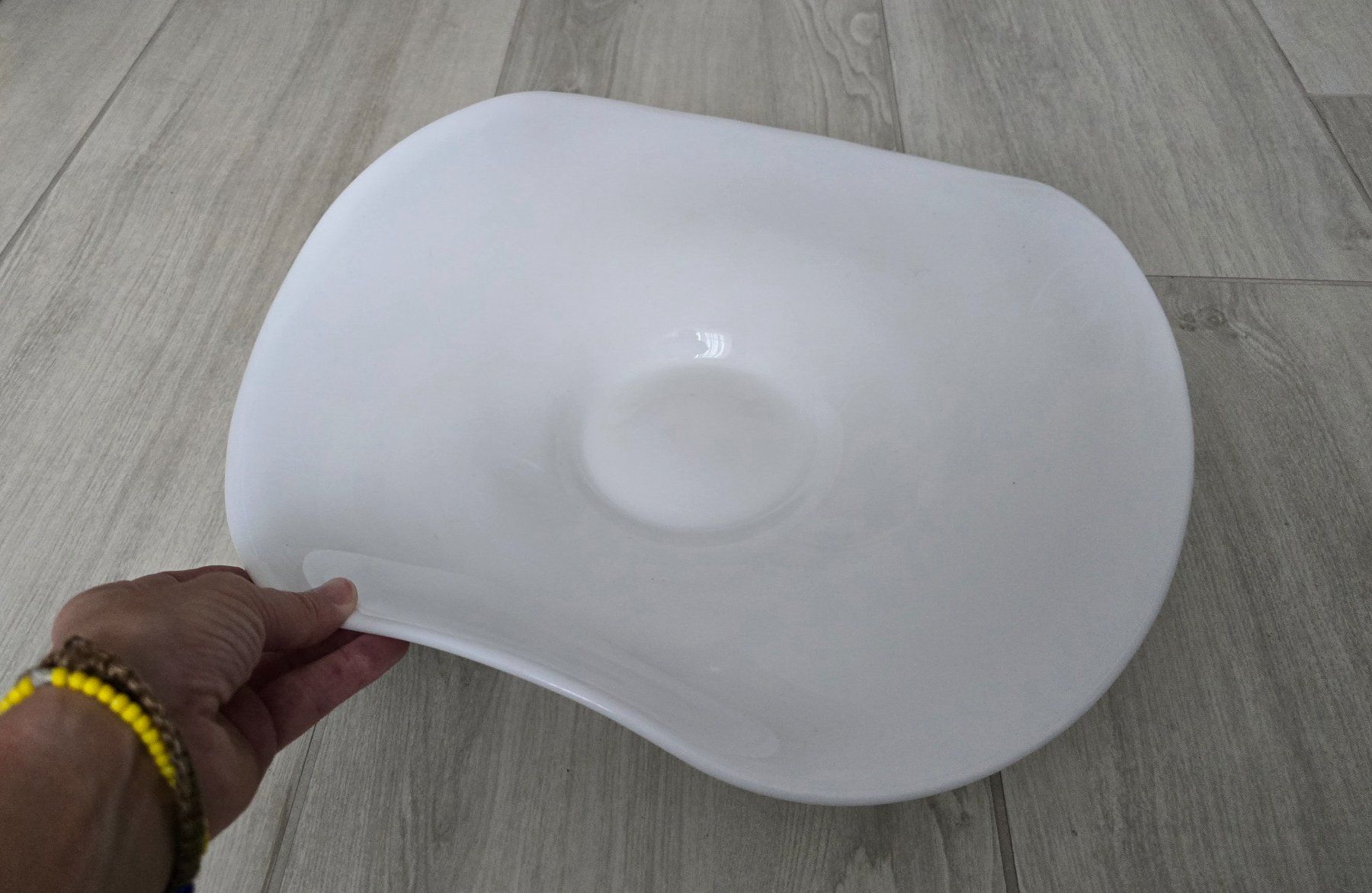 Ciotole: Grosse weisse Früchteschale – Usato da Uznach venduto da Otane 3