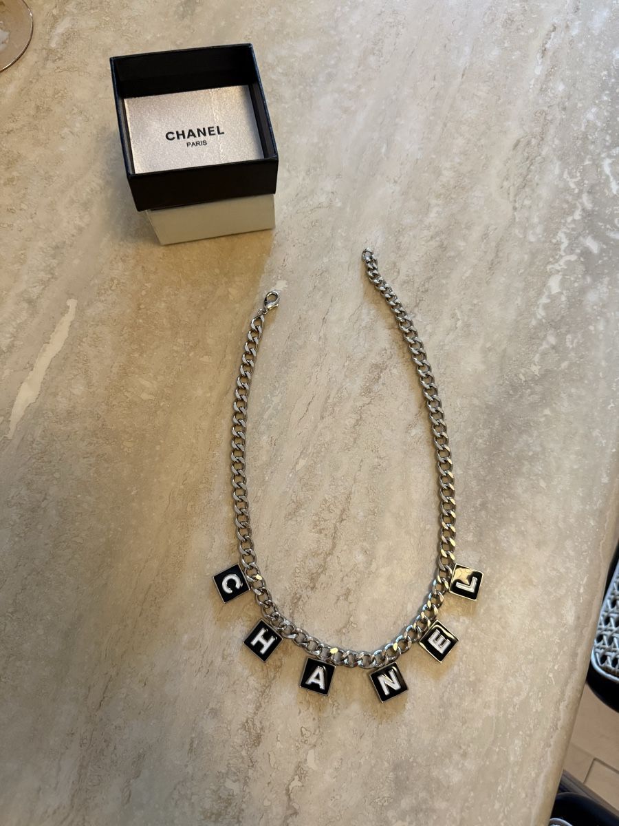 Chanel Colliers: Collier Chanel – D'occasion à Lugano par sbt_2sxs