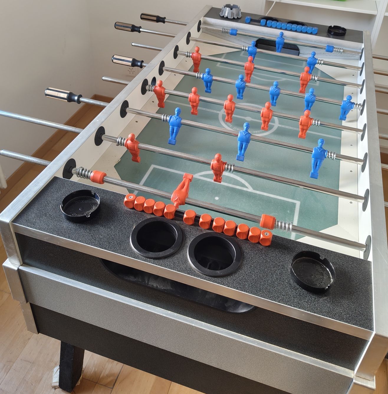Slot Machine: Garlando Tischfussball- Tisch – Usato da St.Gallen venduto da jericho222
