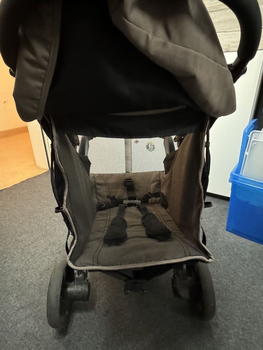 Kinderwagen: Kinderwagen Britax inkl. Hängetasche – Gebraucht aus Buochs von Allerlei_Markt 5