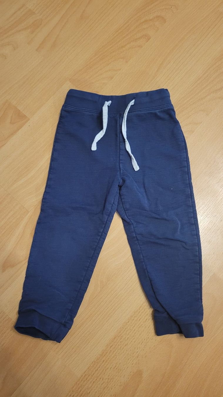 Pantaloni: 2 Trainerhosen Grösse 86/92 – Usato da Muri AG venduto da tabi4fun 2
