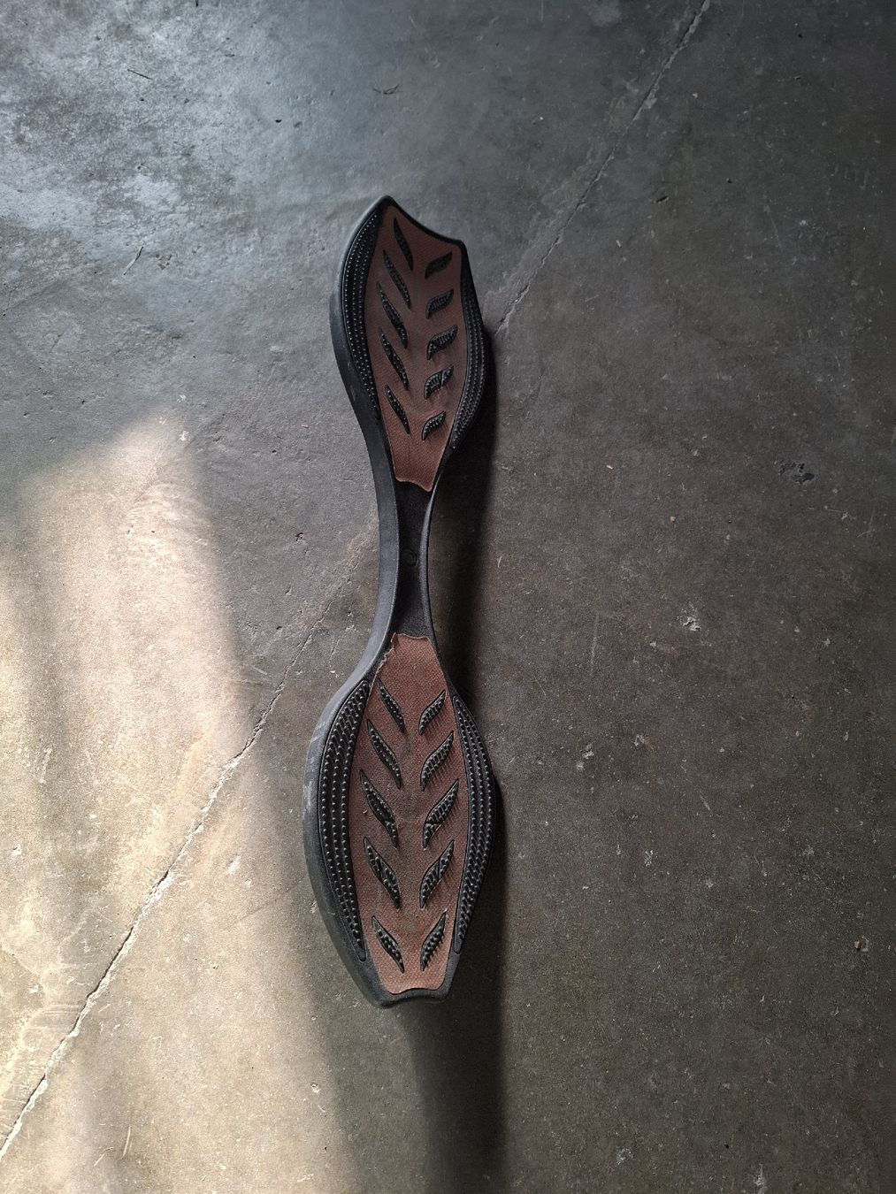 Skateboards: Waveboard schwarz mit zwei Rollen – Usato da Rorschacherberg venduto da Luckyhorse 1