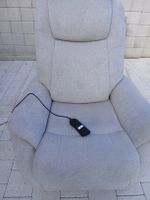 Schöner Relaxsessel mit Aufstehhilfe - nur kurz gebraucht