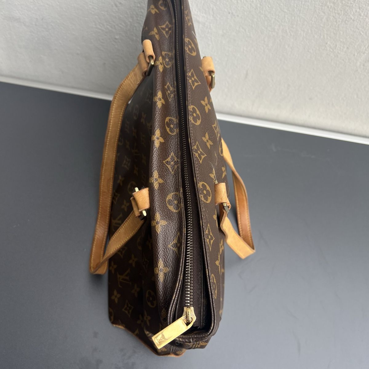 Louis Vuitton Taschen: Wunderschöne Louis Vuitton Tasche zu verkaufen  – Gebraucht aus Wil SG von Cristiano02062017 2