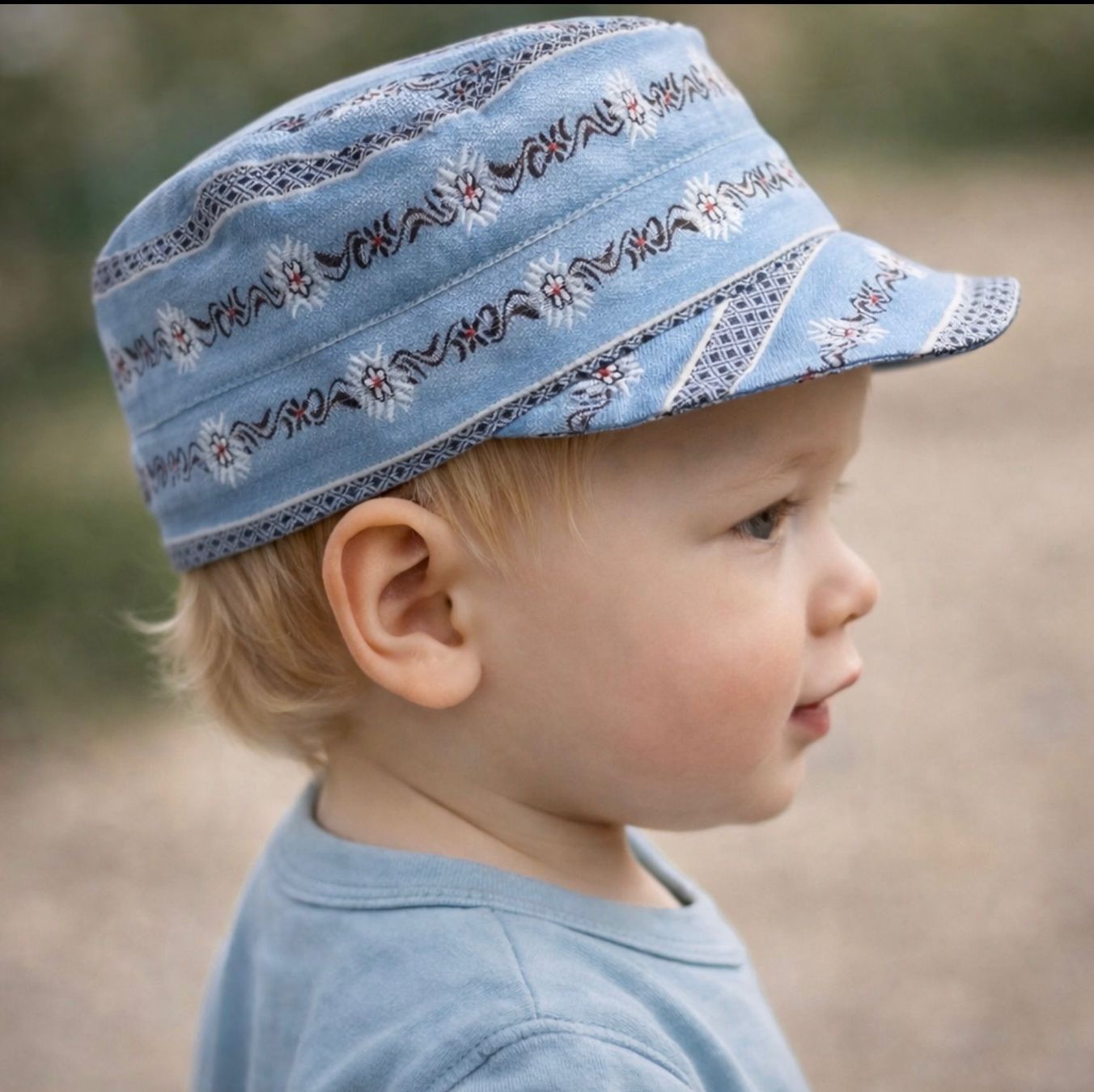 Altro abbigliamento per bambino: Kappe 48- 52cm im Edelweiss-Look NEU – Nuovo e nell'imballaggio originale da Delley venduto da Schwiizy 1
