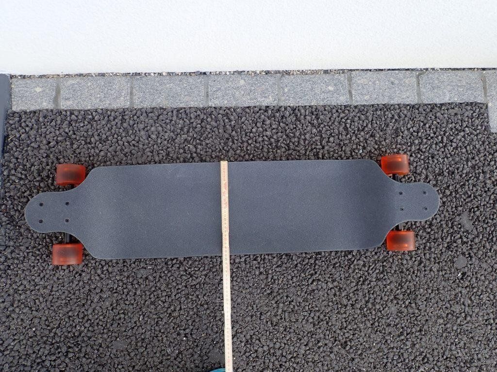 Skateboards: Longboard KTS 01 Black mit orangen Rollen – Usato da Galgenen venduto da Marc98 2
