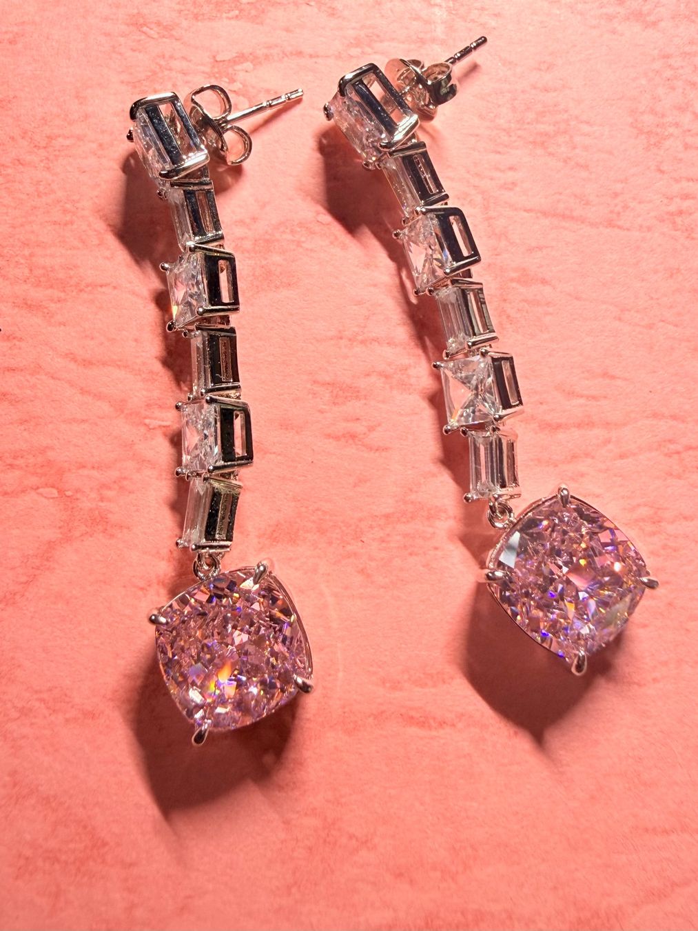 Orecchini pendenti & Orecchini a lobo: Boucles d’oreilles Althéa – Nuovo e nell'imballaggio originale da St-Maurice venduto da Sandrinette123 4