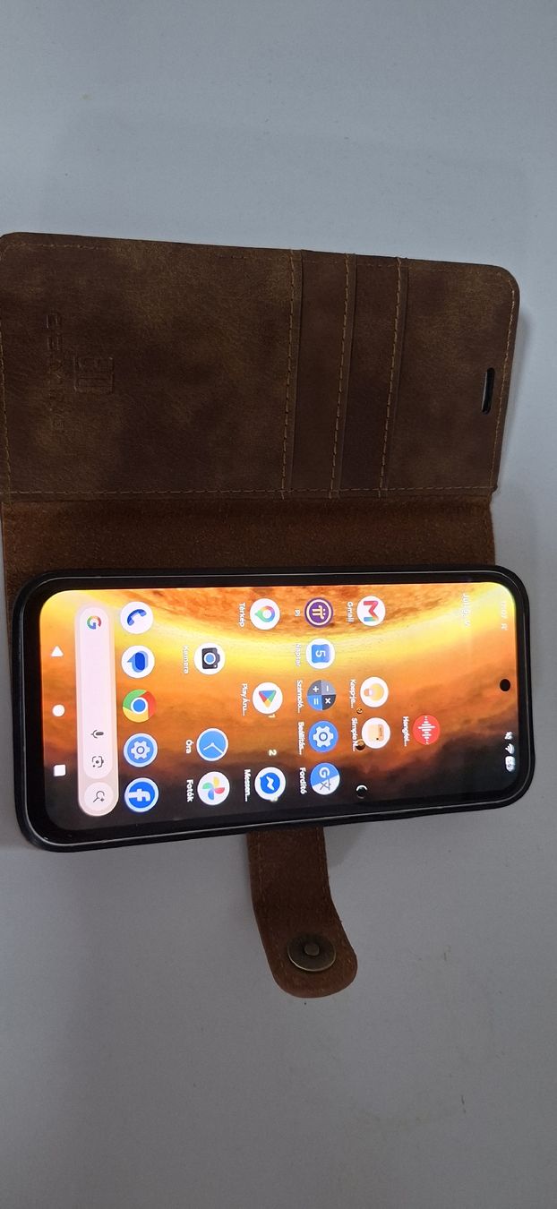 Google Telefoni cellulari / Smartphones: Google Pixel 8a mit Hülle gebraucht – Usato da Aesch BL venduto da Pendrive 4