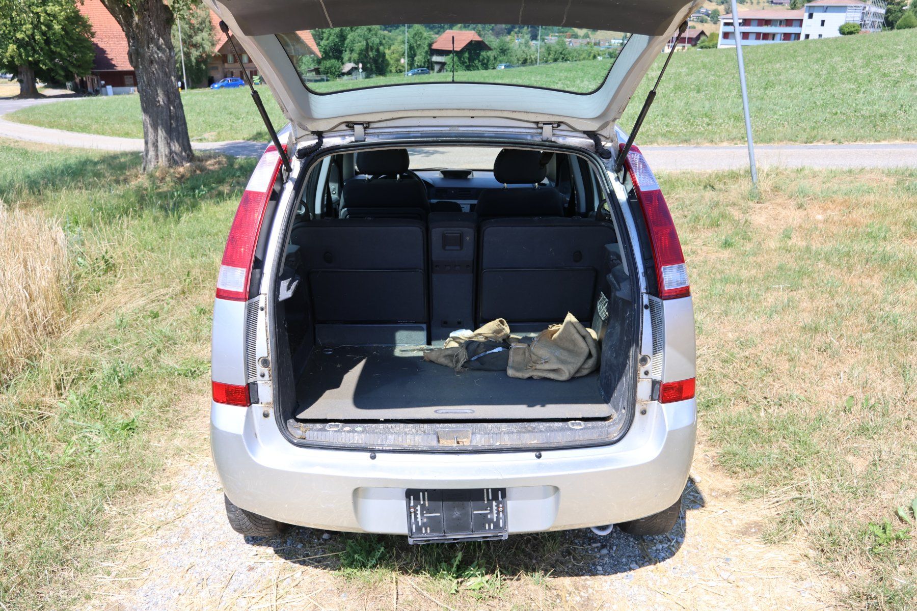 Opel Autos: Opel Meriva A 1.6i – D'occasion à Huttwil par gropsuhu 6