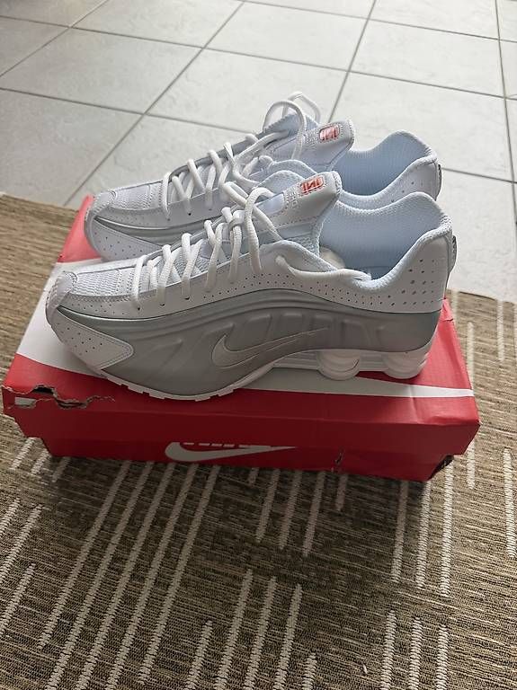 Nike Chaussures hommes: Nike Shox R4 – Neuf (Voir description) à Wangen ZH par alexia022 2