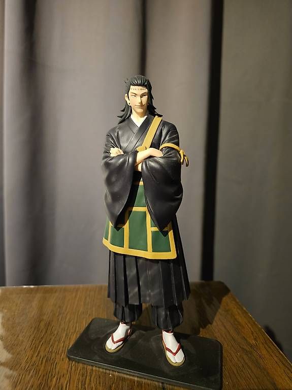 Statuette: Jujutsu Kaisen figurines  – Usato da Yvonand venduto da Hannah24 3