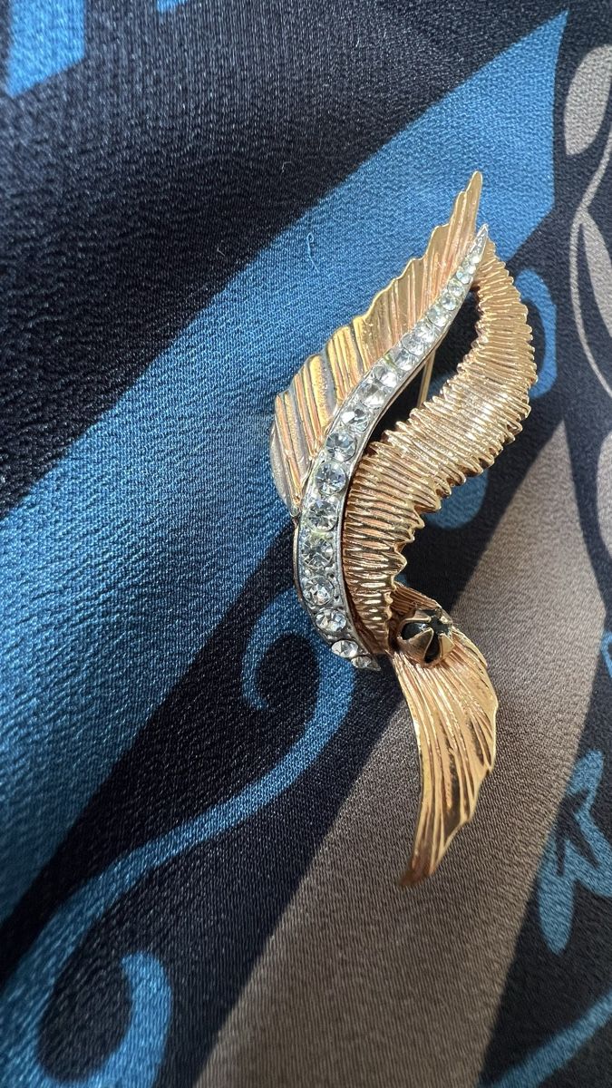 Spille & Fermagli: Broche vintage dorée strass feuille stylisée numérotée – Nuovo (secondo la descrizione) da Nyon venduto da stylevintage79 6