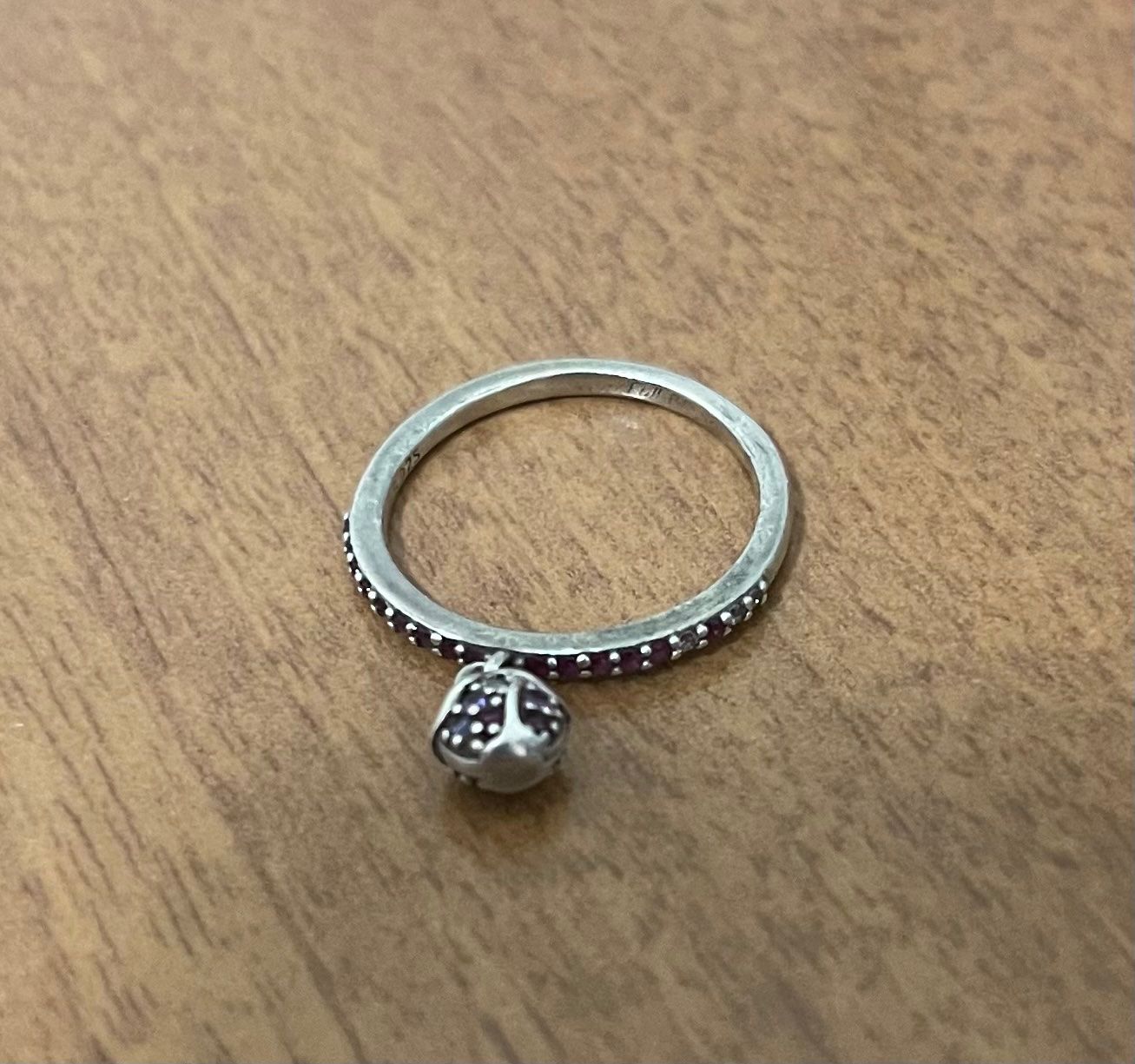 Ringe: Silberner Ring mit Wackelkugel – Gebraucht aus Gordevio von LanaZimm