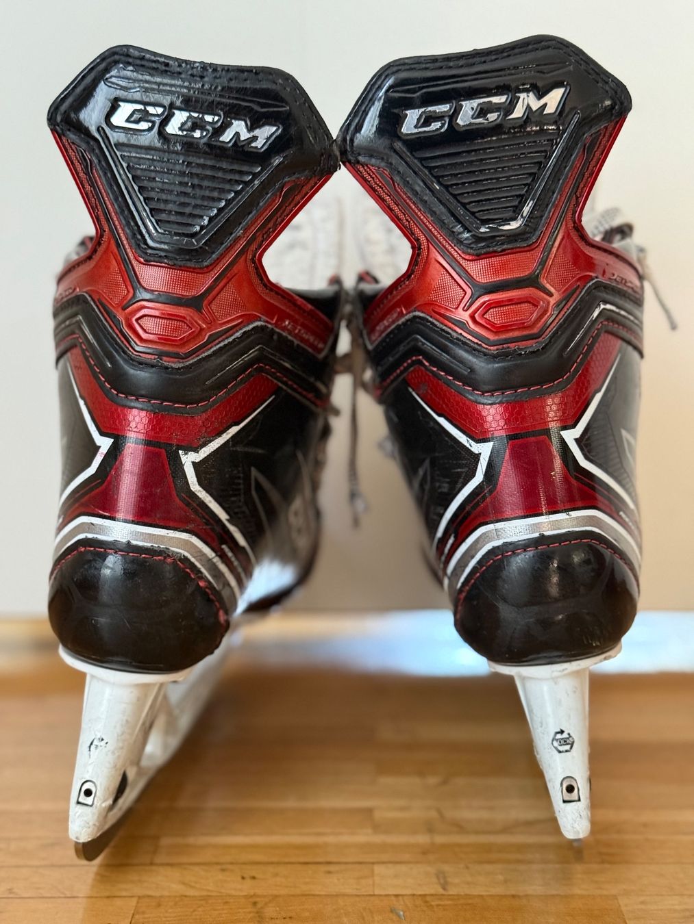 Ccm Schlittschuhe: CCM Eishockes Schlittschuh | EUR 38.5 – Gebraucht aus Zug von marcosonlineshop 2