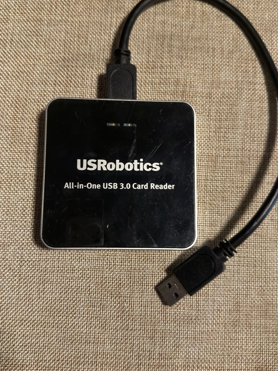 Lettori di schede: USRobotics USB 3.0 Kartenleser - Top Zustand! – Nuovo (secondo la descrizione) da Wetzikon ZH venduto da ShopFaster