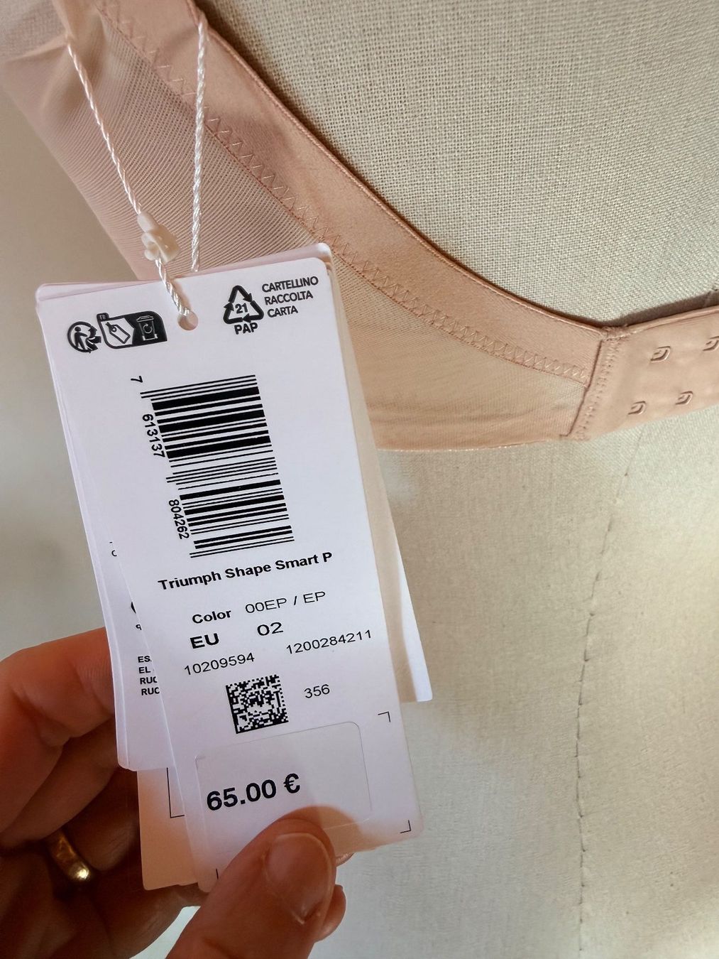 Triumph Sonstige Unterwäsche: TRIUMPH, Soft-Schalen BH SHAPE SMART, Grösse 2, Hautfarbe – Neu und originalverpackt aus Rudolfstetten von gst_g7xl 5