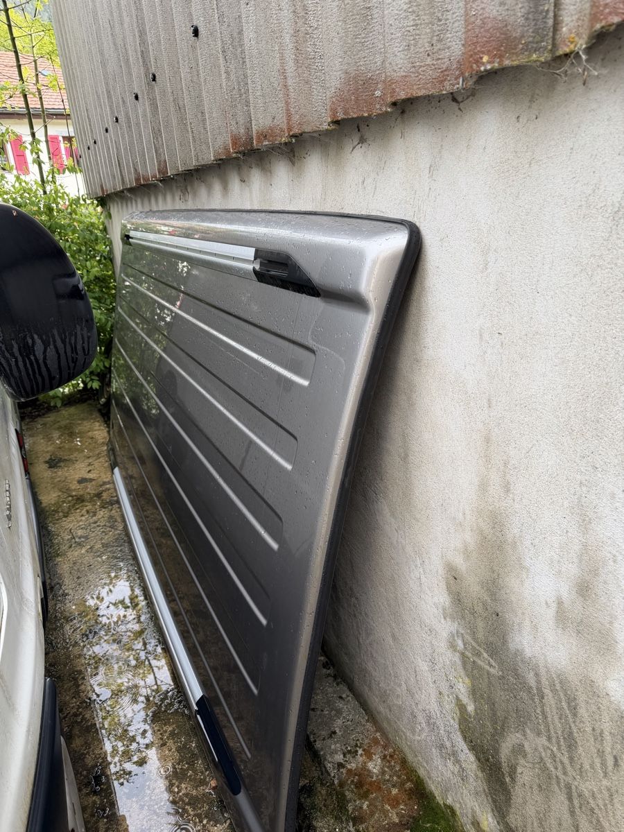 Tutti pezzi di ricambio auto: toit Volkswagen t1 – Usato da Fleurier venduto da bil_d7yf