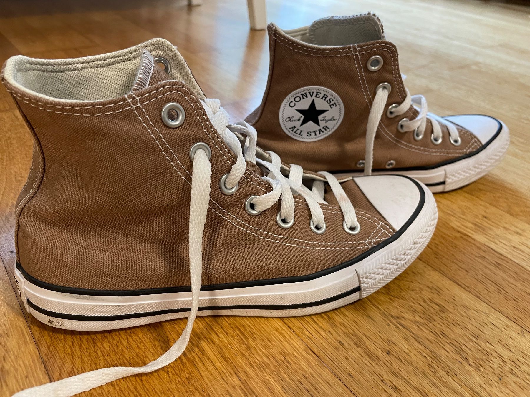 Converse Scarpe da donna: Sneaker Converse Allstar Gr.38 braun wie neu – Usato da Horgen venduto da Abeille80 1