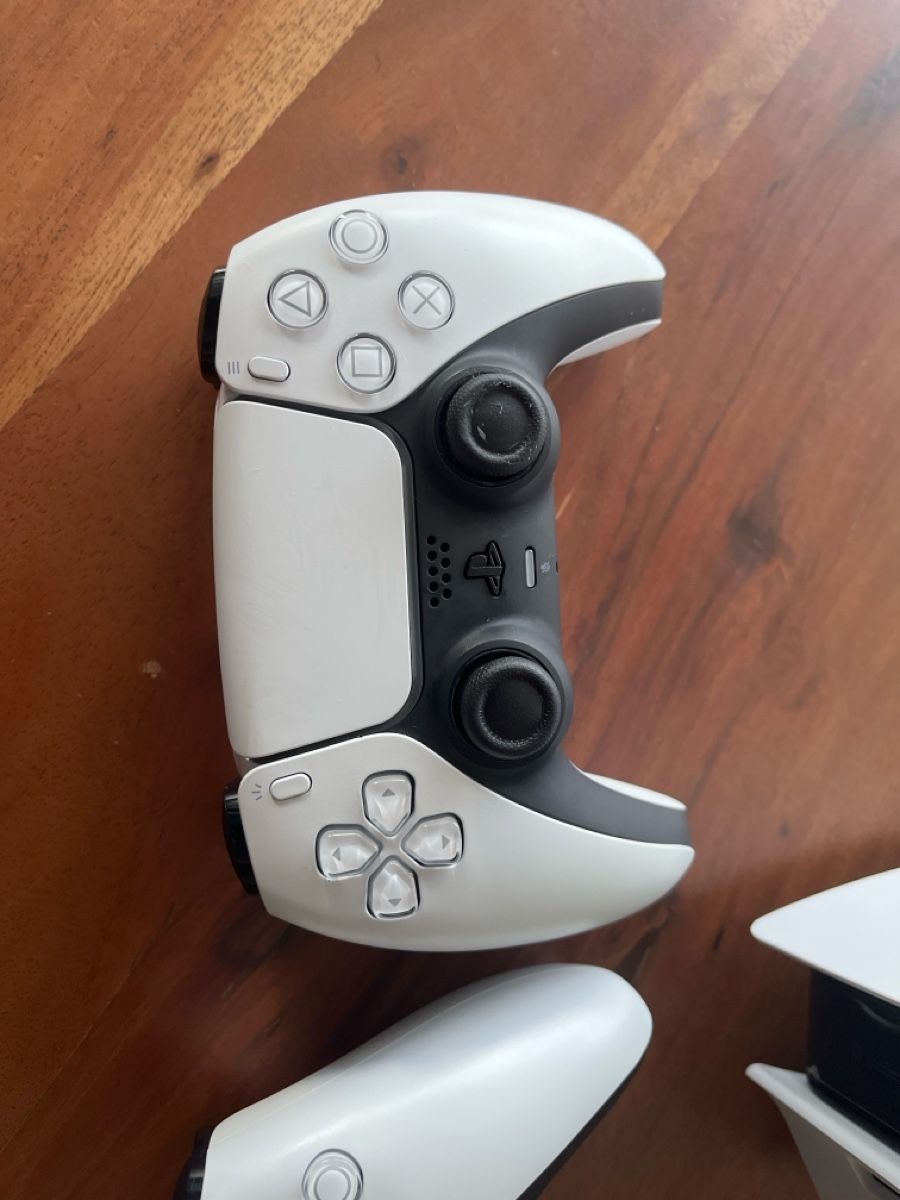 Sony Console: PlayStation 5 (PS5) Disc Version mit 2 Controler – Usato da Kaisten venduto da szi_r5kd 1