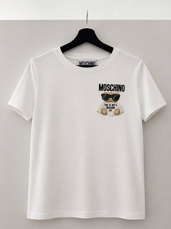 T-Shirts: T-Shirt Moschino – Neu und originalverpackt aus Spiez von deborahsarahhh