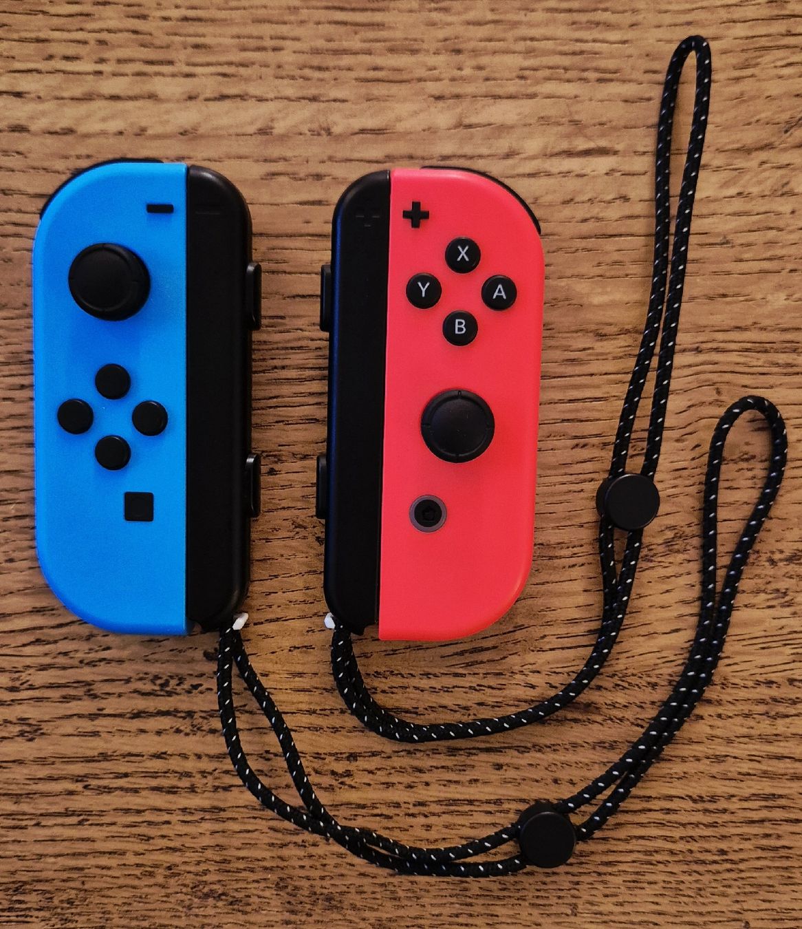 Nintendo Controller: Original Nintendo Switch Joy-Con Set + Ladestation – Nuovo (secondo la descrizione) da Au SG venduto da AlenCompany 2