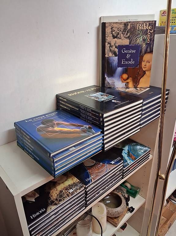 Bücher: Lots encyclopédies – Gebraucht aus Gland von ren_lxf9