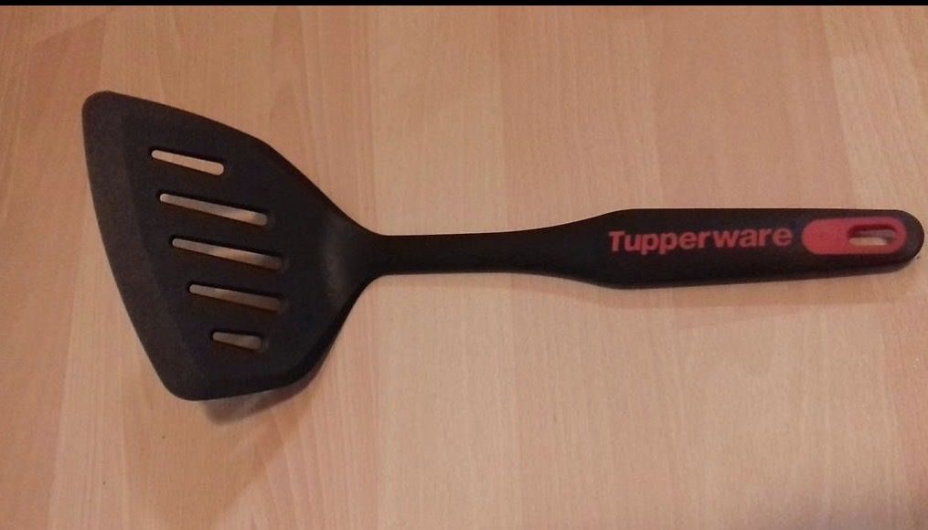 Tupperware Elettrodomestici da cucina: Tupperware Bratpfannenwender – Nuovo (secondo la descrizione) da Buchs AG venduto da Fruchtzwerg81