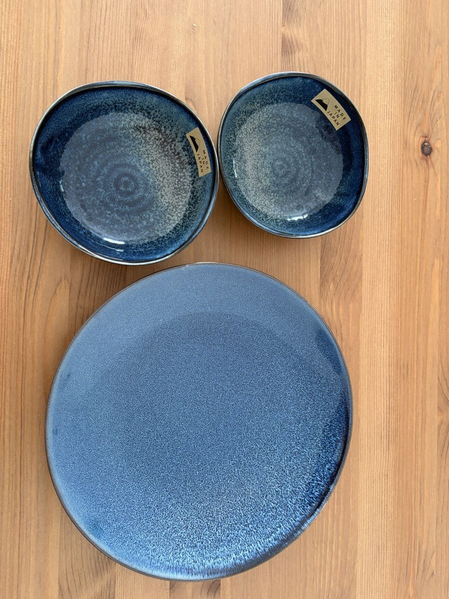Services de table: Ceramic plates set blue speckled 3 pcs – D'occasion à Bellinzona par dan_m8pc