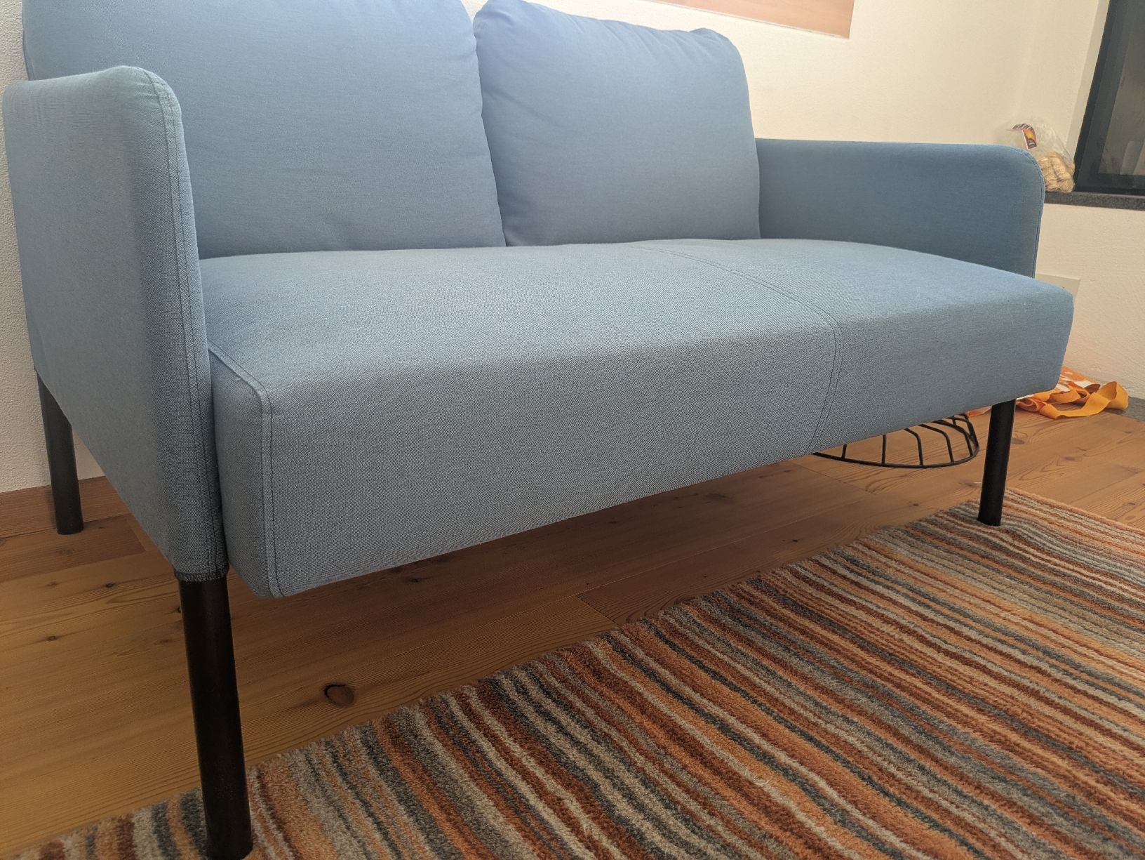 Ikea Divani: 2 seat sofa IKEA – Usato da Zuoz venduto da liz_9nhl 2