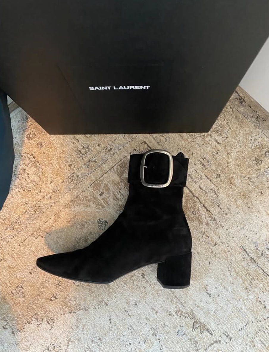 Saint Laurent Chaussures femmes: Original Saint Laurent boots – D'occasion à Zürich par elinkaelle 1