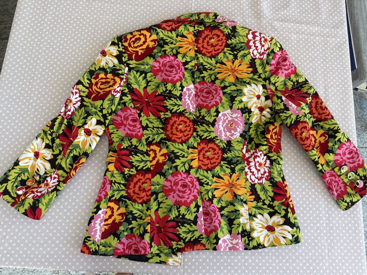 Tommy Hilfiger Kleider: Tommy Hilfiger Blumenkleid mit passendem Blazer, Grösse S – Gebraucht aus Kilchberg ZH von Seb92 5