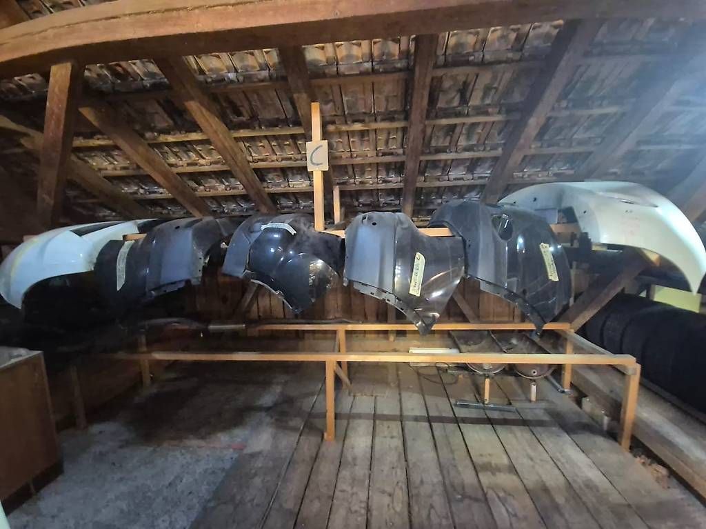 Tutti pezzi di ricambio auto: Div. Stoss - Heckstangen – Usato da Niederbüren venduto da Domenik96 2