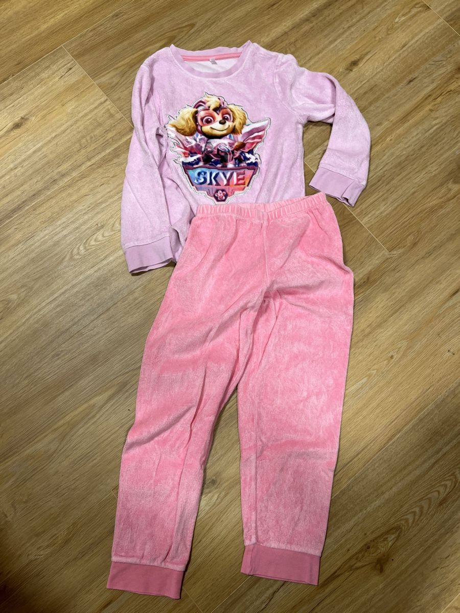 C&A Pyjamas & Ähnliches: Pyjama Gr.116 – Gebraucht aus Schlatt ZH von elocin-88