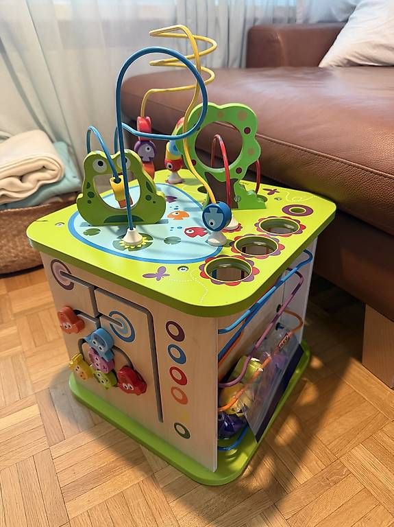 Hape Spielzeuge: Hape Würfel Kreativwürfel Motorikwürfel – Gebraucht aus Zürich von Storski