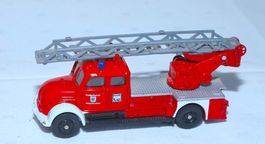 SCHÖNER GORGI FEUERWEHR LKW MAGIRUS DEUTZ  1:87