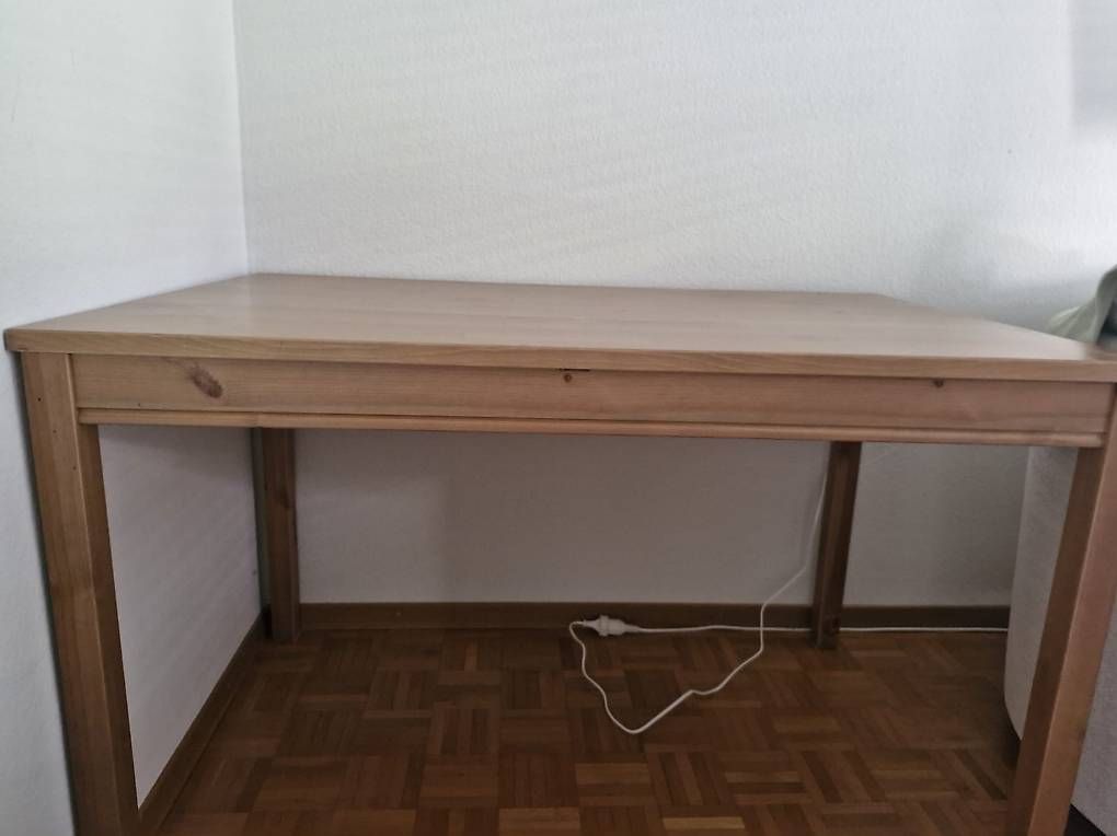 Tavoli: Holztisch  – Usato da Gipf-Oberfrick venduto da rschaerer1 1