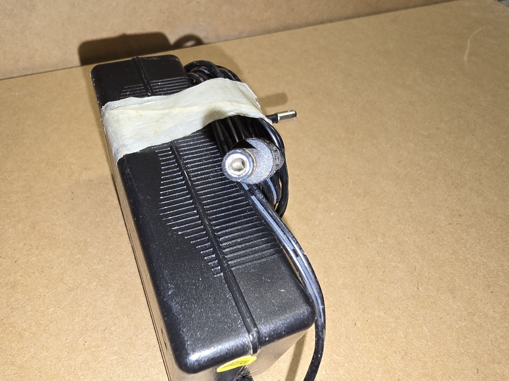 Caricatori & Batterie: Ladegerät Blei-akku 12 volt – Usato da Lenzburg venduto da cameleoncolor 2