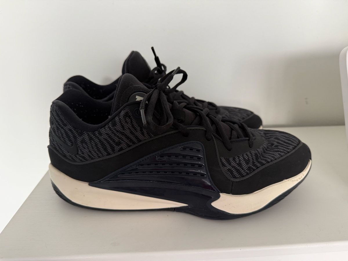 Nike Scarpe da uomo: Nike Performance KD16 – Usato da Urdorf venduto da liska55 1