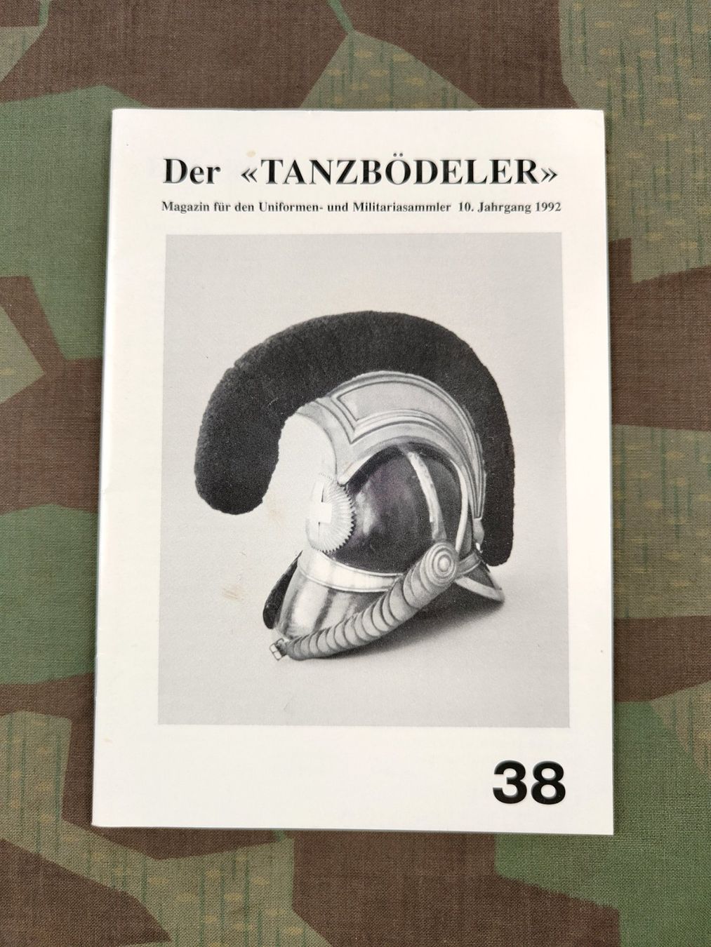 Schweizer Armee Uniformi: Der «TANZBÖDELER» Nr. 38 – Usato da Bauma venduto da SwissMilitaria