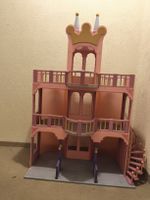 Prinzessinschloss aus Holz mit viele Zubehöre